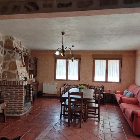 Casa Rural El Pajar Navaluenga Eksteriør billede