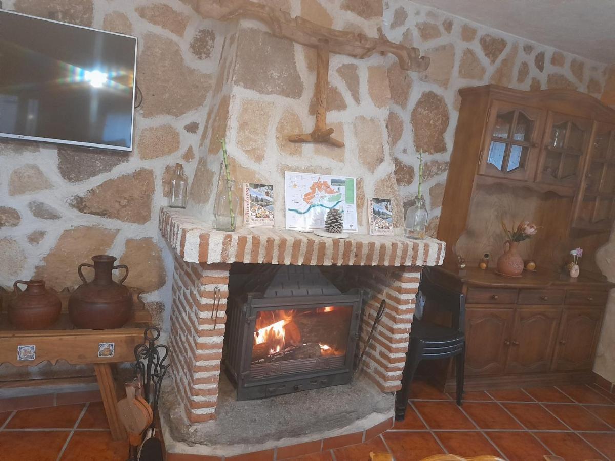 Casa Rural El Pajar Navaluenga Eksteriør billede