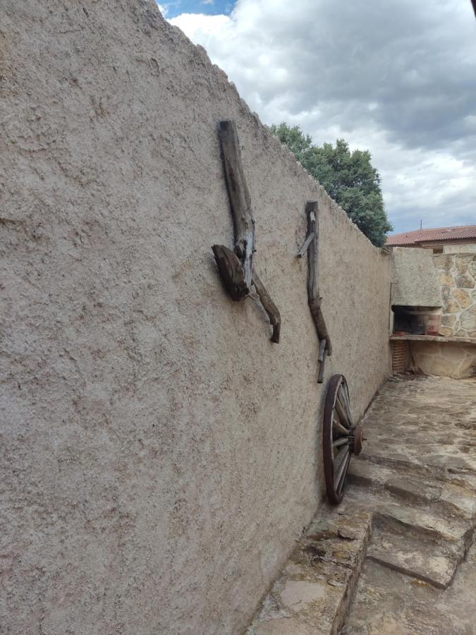Casa Rural El Pajar Navaluenga Eksteriør billede