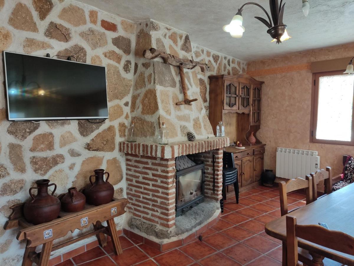 Casa Rural El Pajar Navaluenga Eksteriør billede