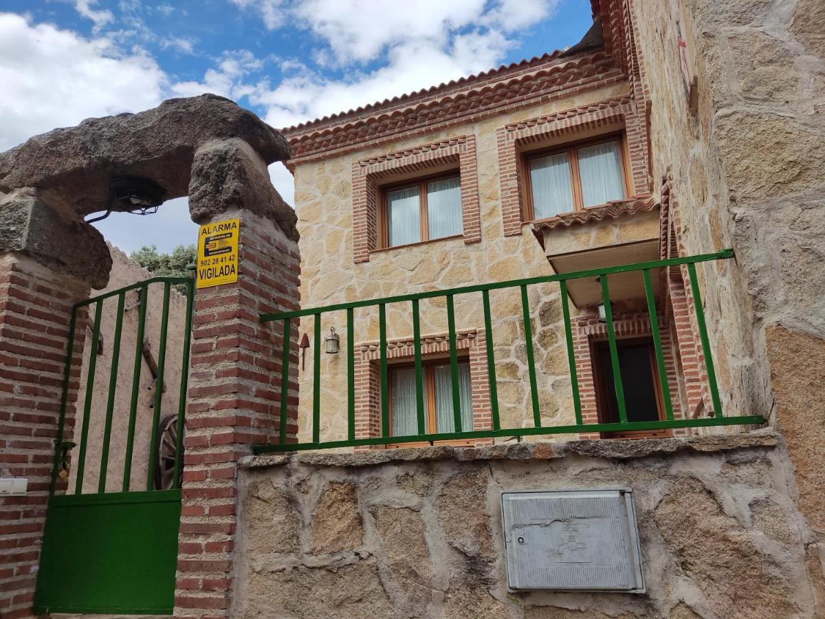 Casa Rural El Pajar Navaluenga Eksteriør billede