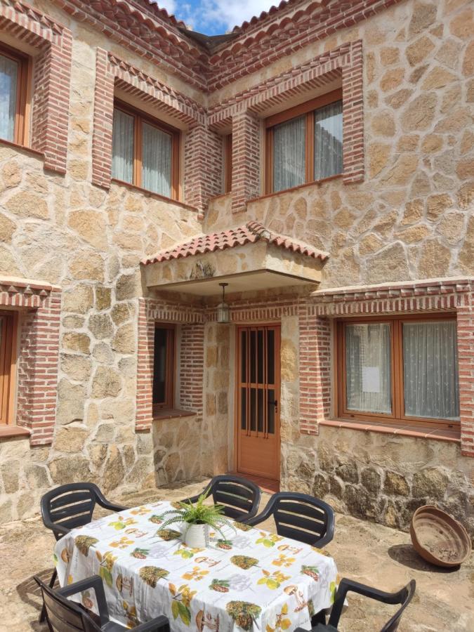 Casa Rural El Pajar Navaluenga Eksteriør billede